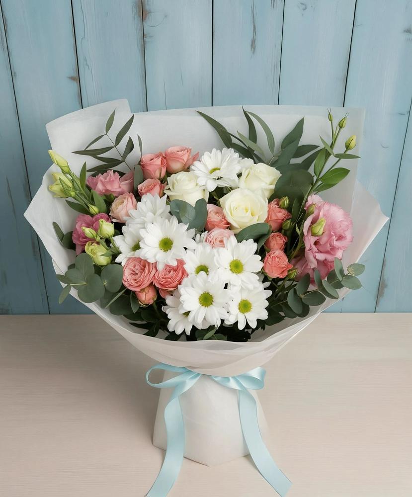 Букет цветов из: Розы, Лизиантусы и Хризантемы в Бессергеневской