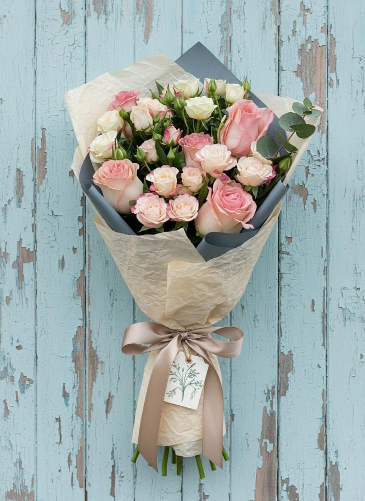 Букет цветов из: Розы в Бессергеневской