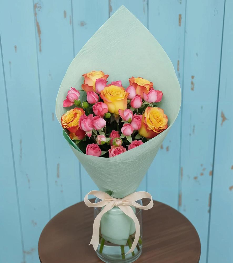 Букет цветов из: Розы в Бессергеневской