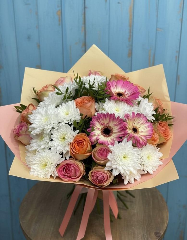 Букет цветов из: Розы, Герберы и Хризантемы в Бессергеневской
