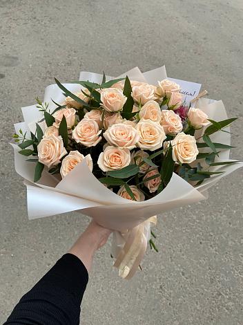 Букет Кремовые розы Латте в Бессергеневской