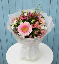 Букет цветов из:  Герберы, Альстромерии и Лизиантусы в Бессергеневской