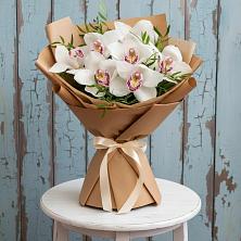 Букет цветов из:  Орхидеи и Розы в Бессергеневской